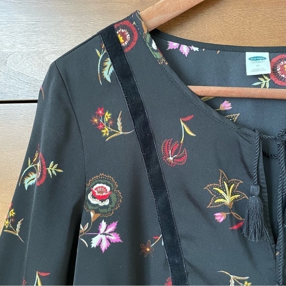 Old Navy Dark Romantic Floral Boho Dress with Tassel Neckline Medium Tiered - Picture 4 of 12